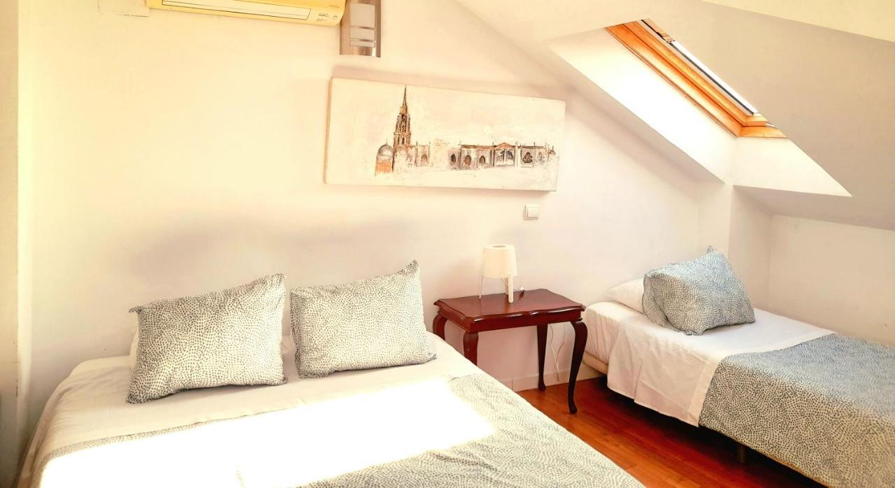 טולדו Toletum Low Cost Lofts Diafanos O 2Dormitorios Parking Municipal Gratis Al Aire Libre A 100M מראה חיצוני תמונה