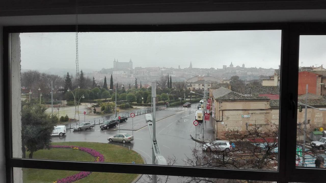 טולדו Toletum Low Cost Lofts Diafanos O 2Dormitorios Parking Municipal Gratis Al Aire Libre A 100M מראה חיצוני תמונה
