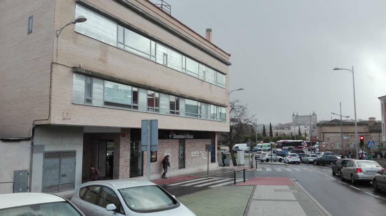 טולדו Toletum Low Cost Lofts Diafanos O 2Dormitorios Parking Municipal Gratis Al Aire Libre A 100M מראה חיצוני תמונה