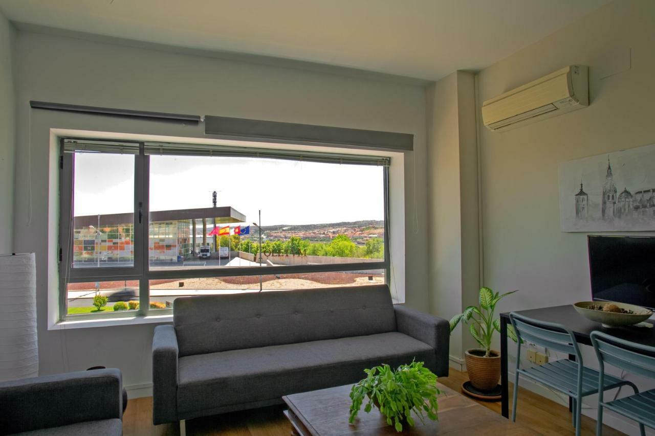 טולדו Toletum Low Cost Lofts Diafanos O 2Dormitorios Parking Municipal Gratis Al Aire Libre A 100M מראה חיצוני תמונה