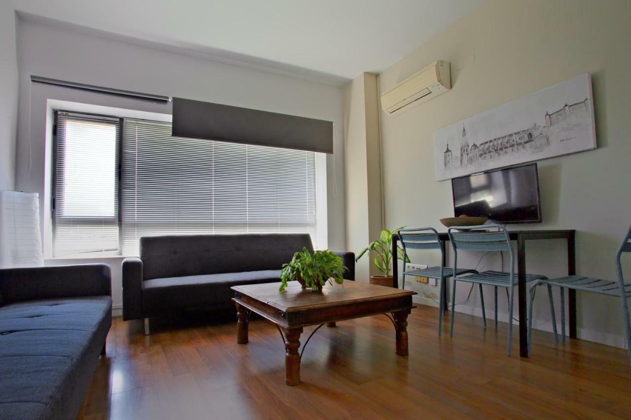 טולדו Toletum Low Cost Lofts Diafanos O 2Dormitorios Parking Municipal Gratis Al Aire Libre A 100M מראה חיצוני תמונה